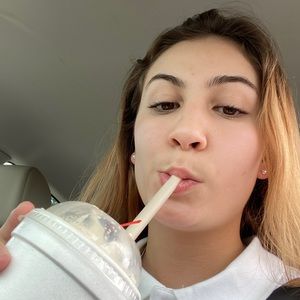 Meet your Posher, Bailey